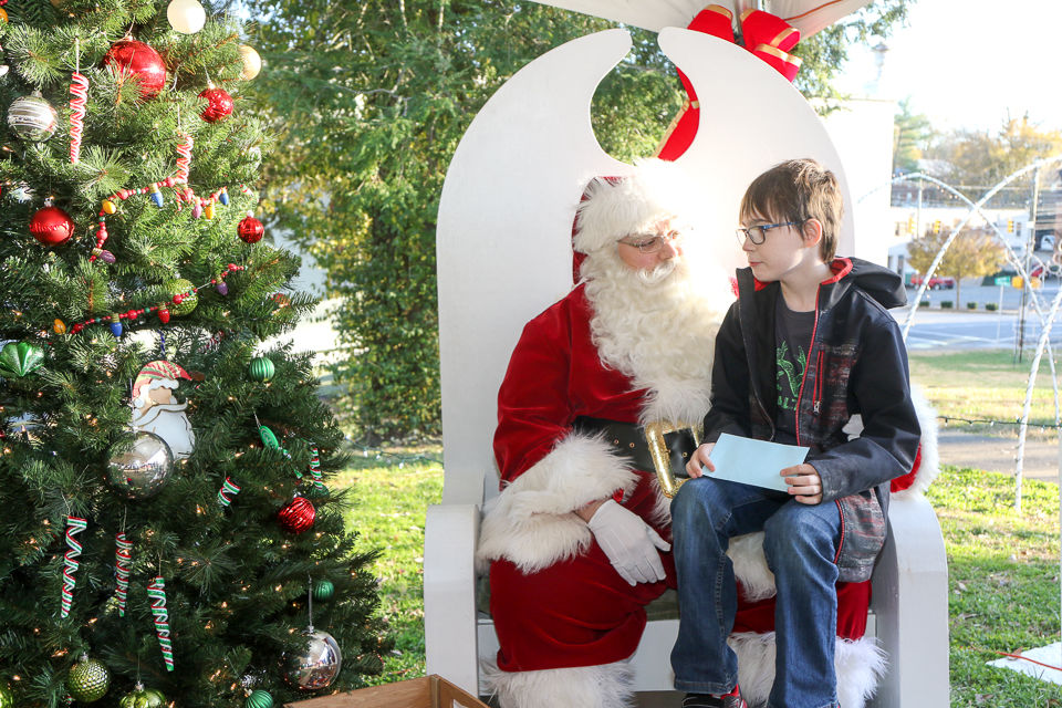Winter Carnival _ Santa 11-24-19-8515.JPG